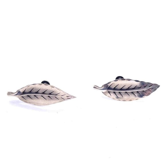 Vintage Stuart NYE 925 Sterling Silver Willow Leaf Earrings Screw Back Closure - Picture 5 of 6